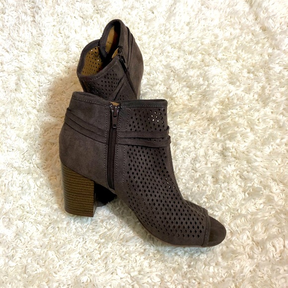 Altar'd State Shoes - Altar’d state fall peep toe bootie